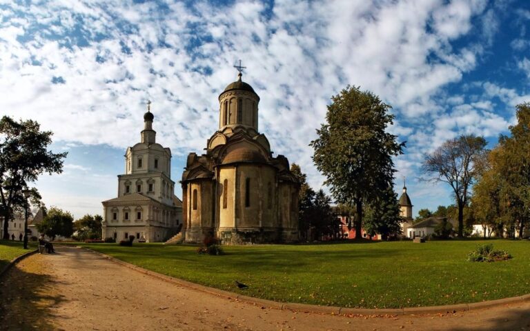 Храмы и монастыри России