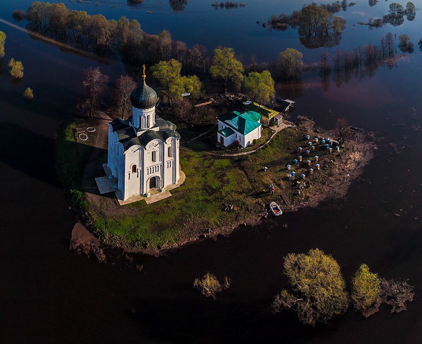 Храм с видом сверху