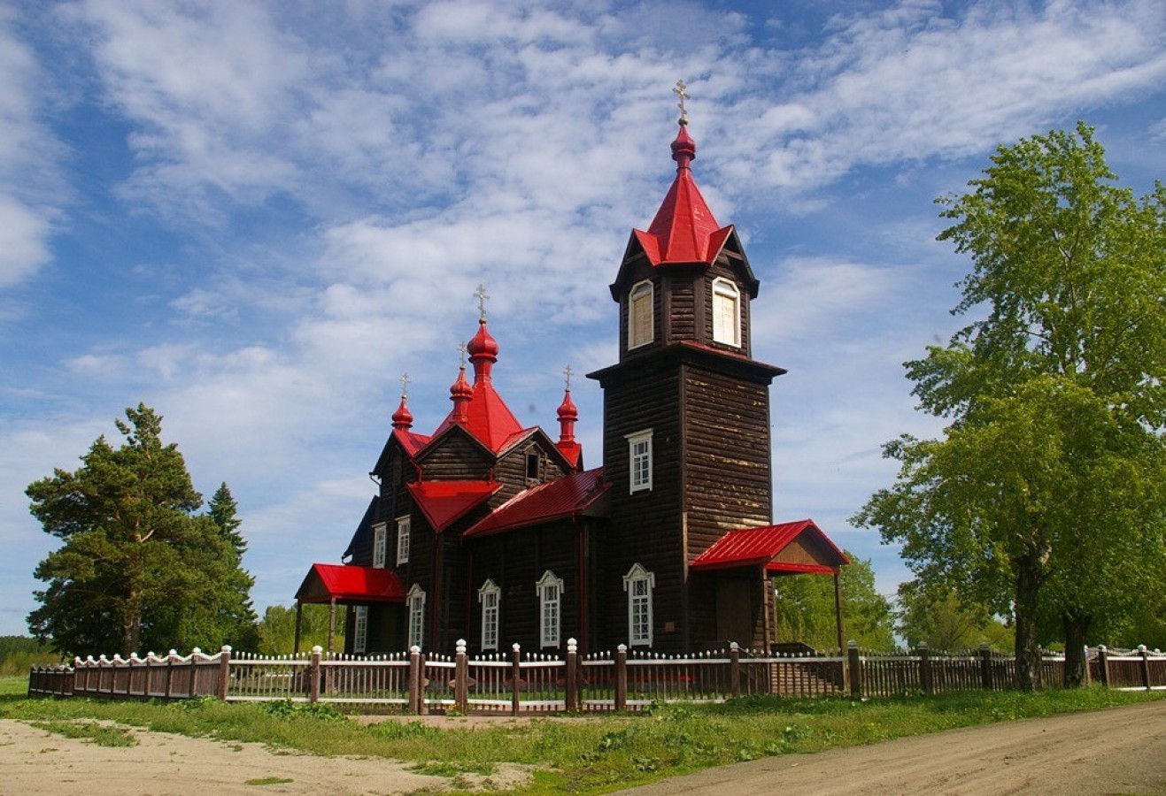 Read more about the article Храм Серафима Саровского, п. Турнаево Новосибирской обл.