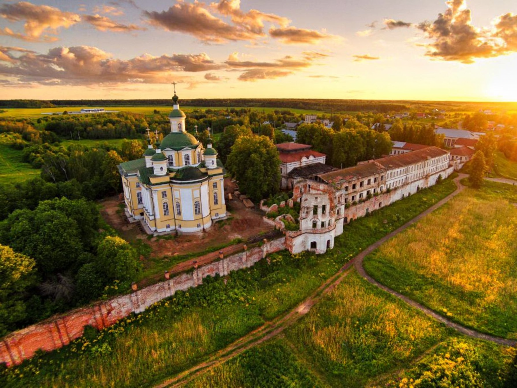 Read more about the article Спасо-Суморин мужской монастырь, г. Тотьма