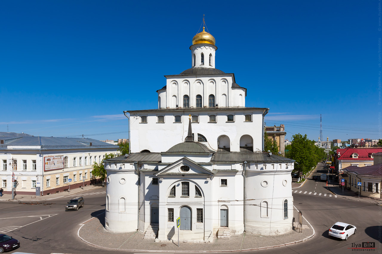 Read more about the article Храм Положения Ризы Господней на Золотых Воротах во Владимире