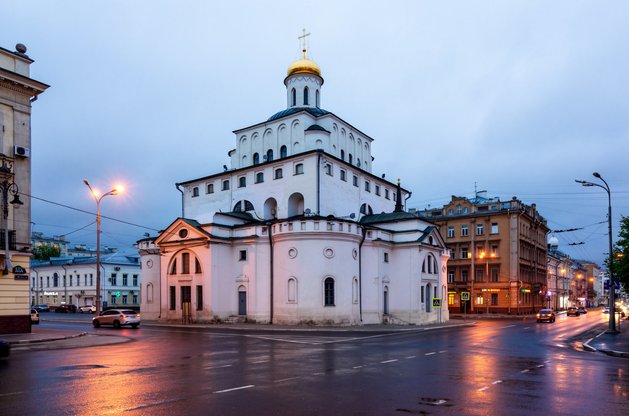 Read more about the article Храм Положения Ризы Господней на Золотых Воротах во Владимире