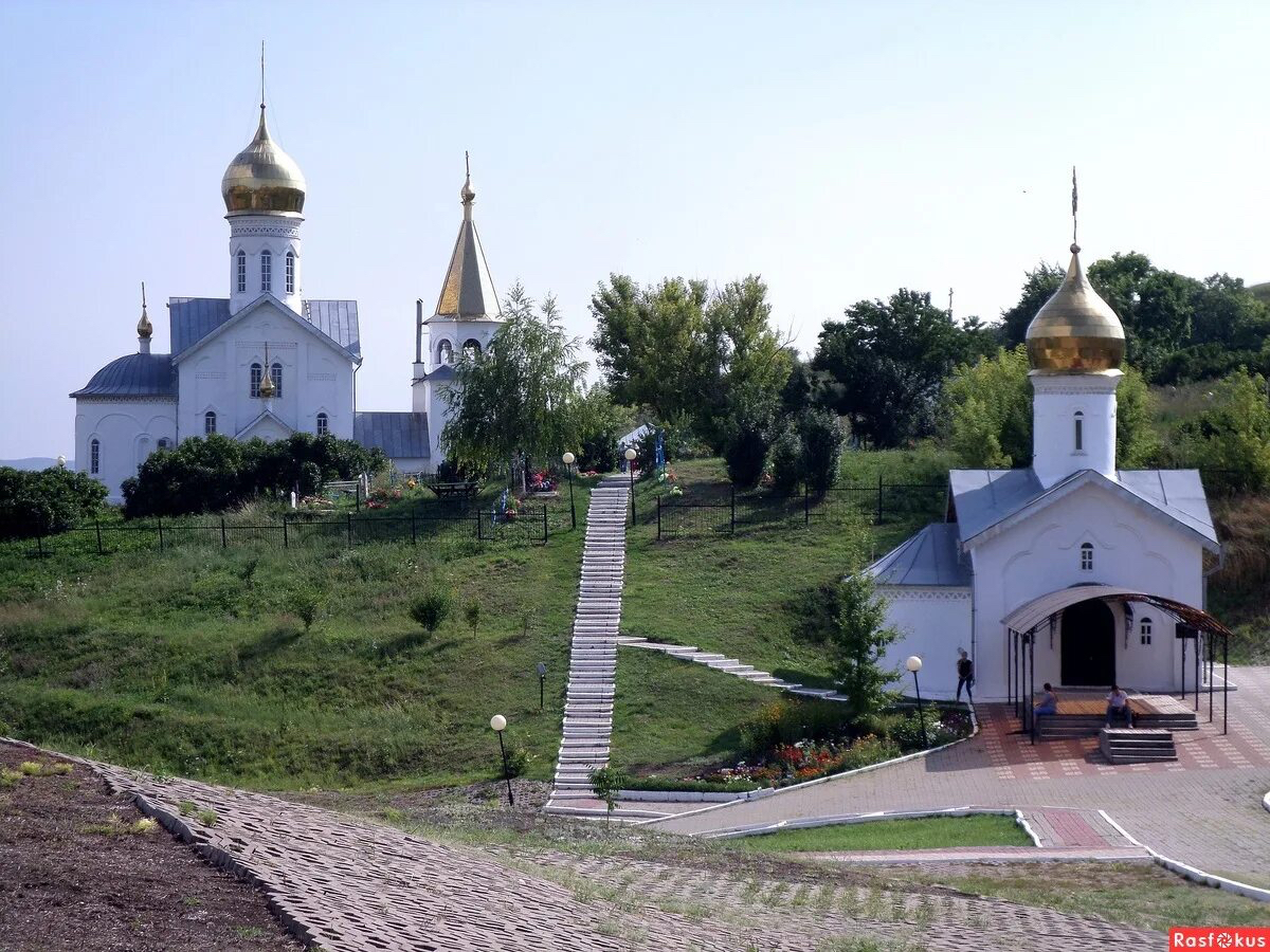 Read more about the article Свято-Троицкий Холковский монастырь (Белгородская область, с. Холки)