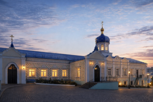 Read more about the article Храм Рождества Пресвятой Богородицы в Коренной Рождество-Богородицкой пустыни Курской области