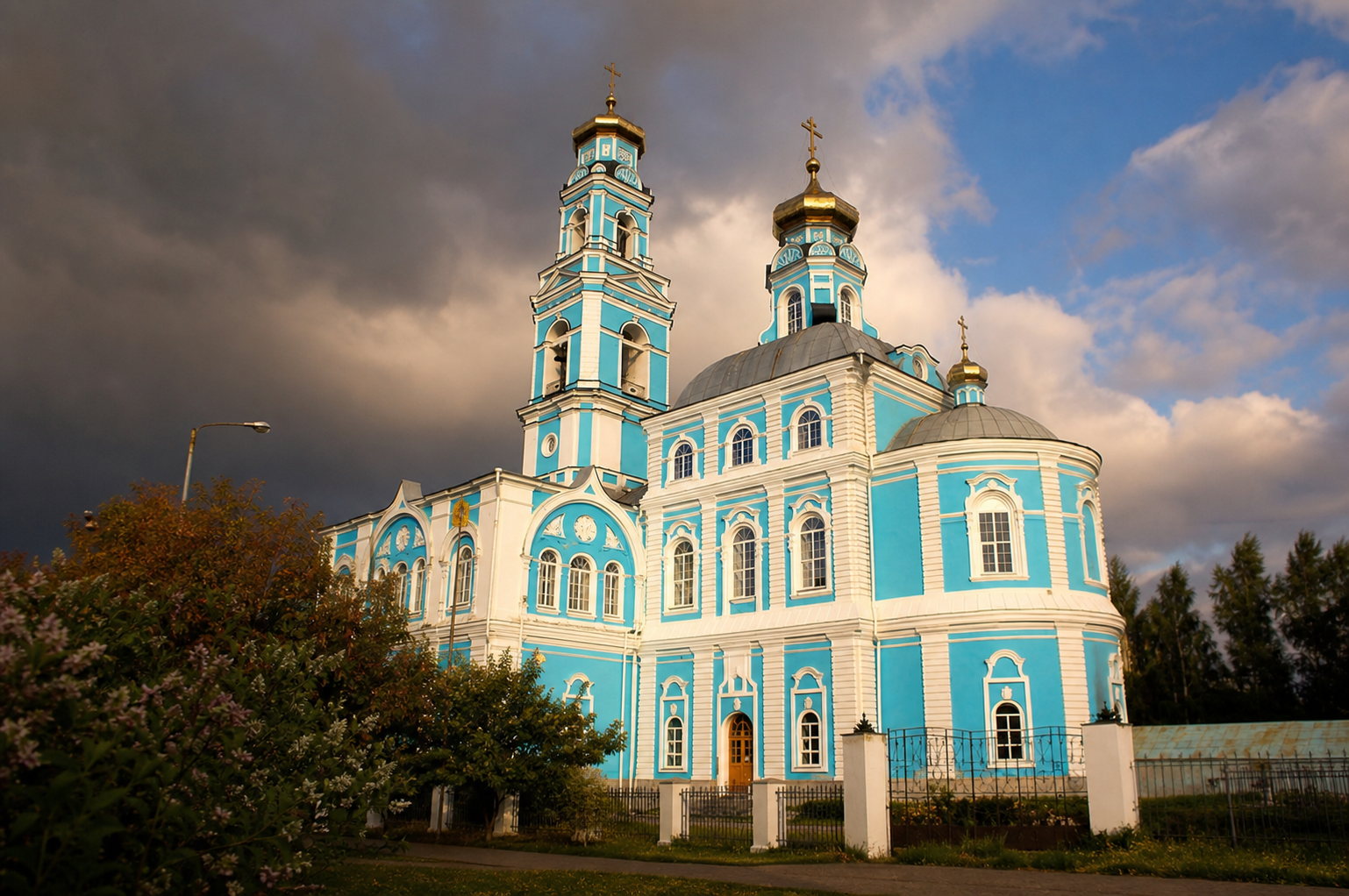 Read more about the article Храм Вознесения Господня в Екатеринбурге
