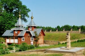 Read more about the article д. Каложицы — Святой источник великомученика Пантелеймона Целителя