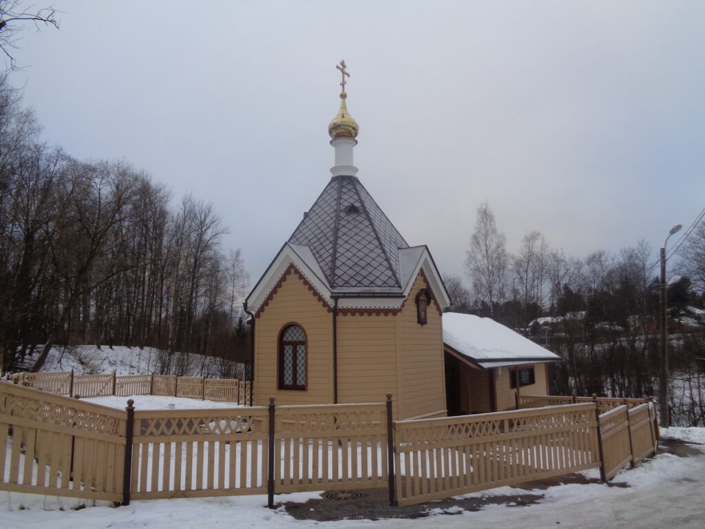 Песочный — Святой источник преподобного Серафима Саровского