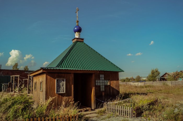 Read more about the article Святой источник в честь иконы Пресвятой Богородицы «Благодатное Небо» (Покровское)