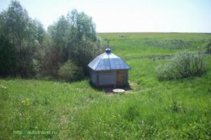 Read more about the article Святой источник в честь равноапостольных царя Константина и царицы Елены (Хрипуново)
