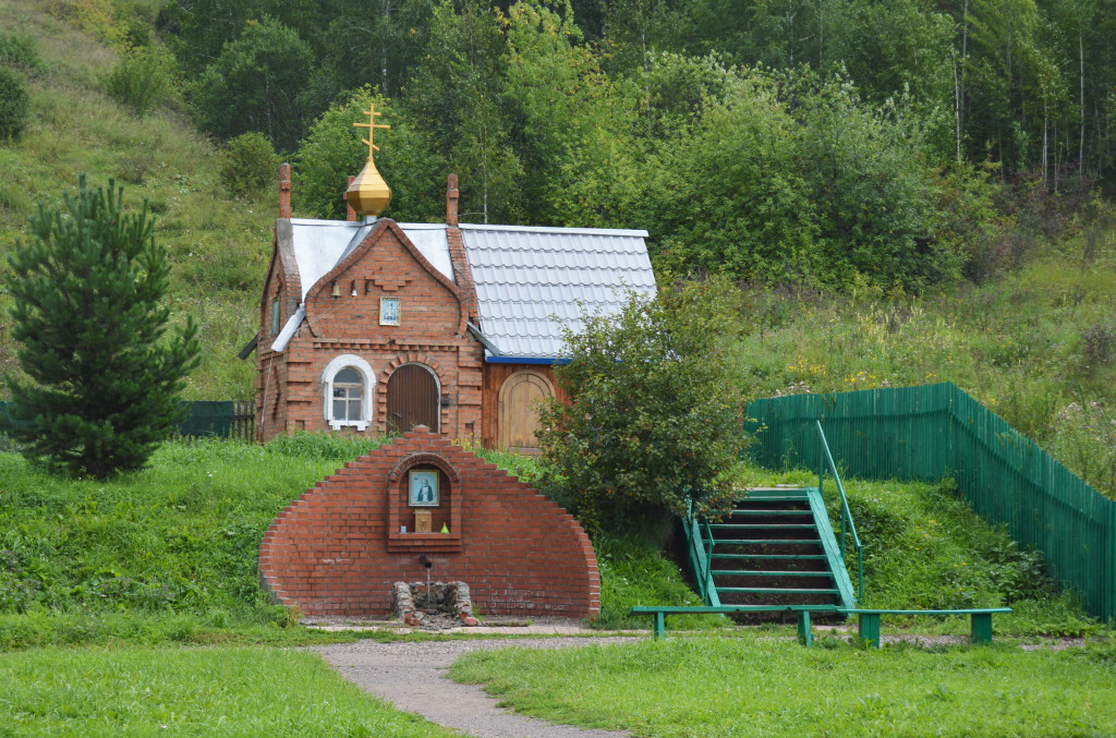 Read more about the article Святой источник Серафима Саровского (село Зыково)