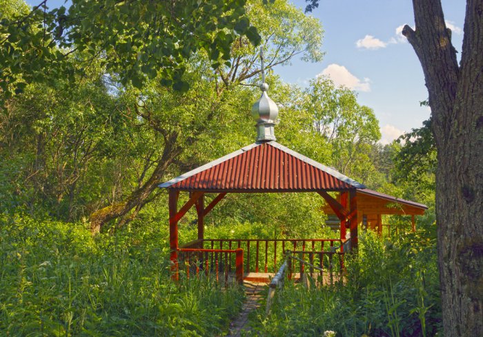Read more about the article Никольский источник (Николо-Ям)