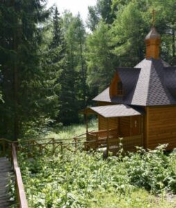 Read more about the article Источник и купальня иконы Божией Матери «Живоносный Источник» (Льялово)
