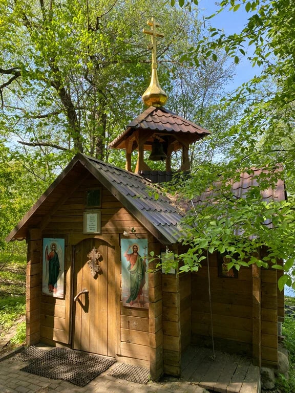 Read more about the article Святой источник Пророка Иоанна Предтечи, Крестителя Господня (Дунино)