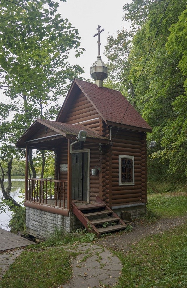 Read more about the article Святой источник Иконы Божией Матери Казанская (Сенницы)