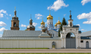 Read more about the article Тихвинский женский монастырь (Республика Чувашия, г. Цивильск)