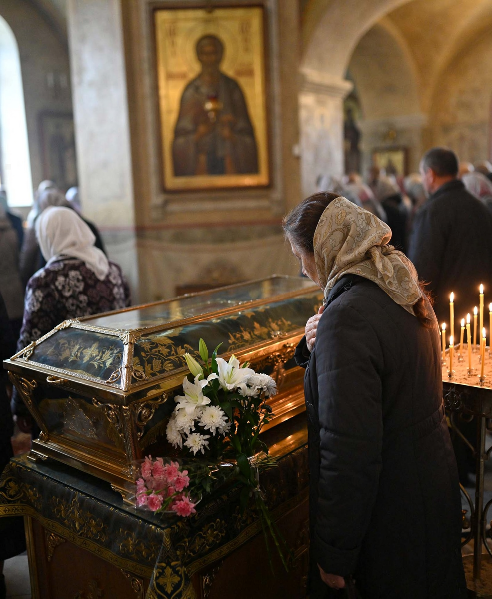 Read more about the article Why are there relics in the church — and why does the Church honor them